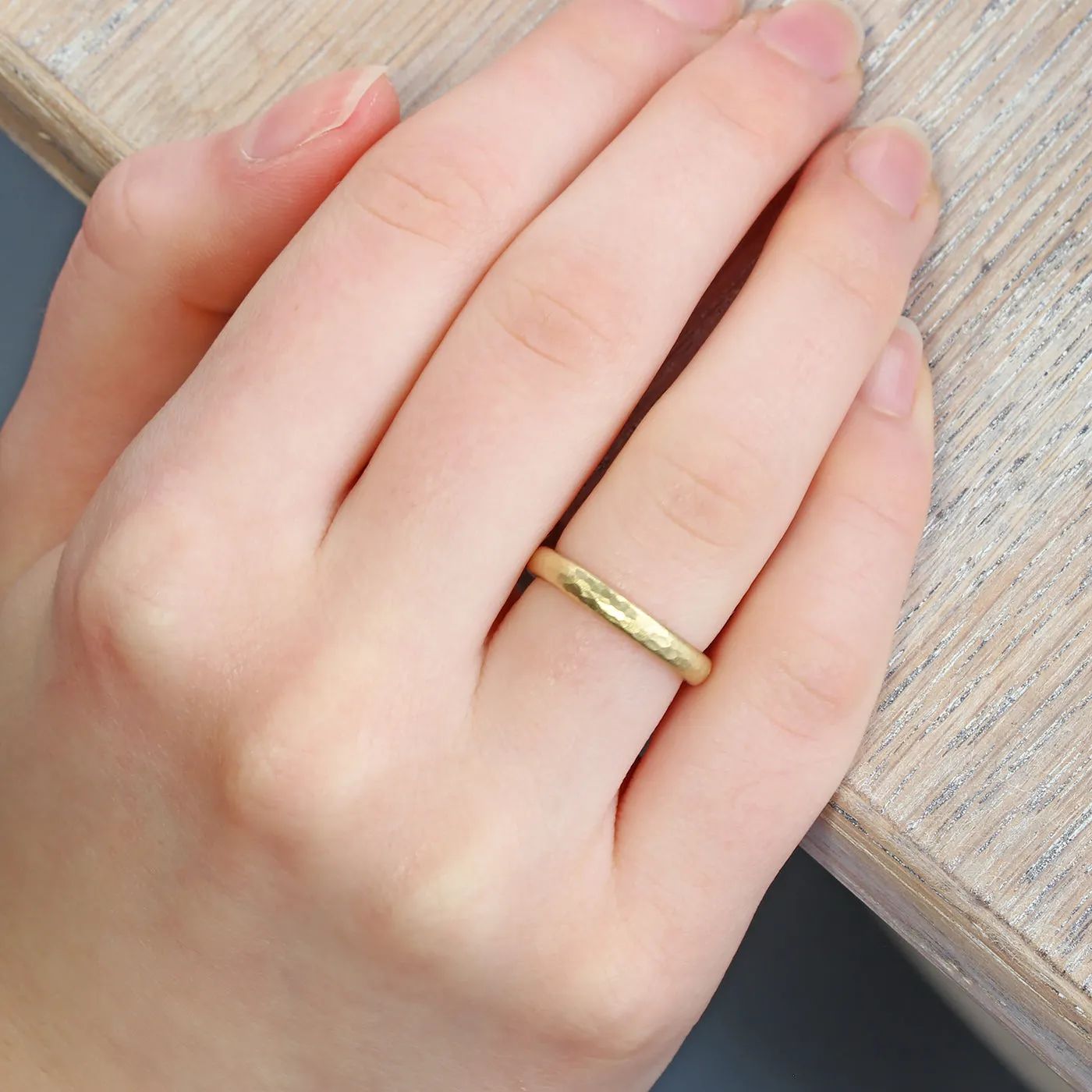 18ct Gold 3mm Court / Comfort Fit Hammered Wedding Ring
