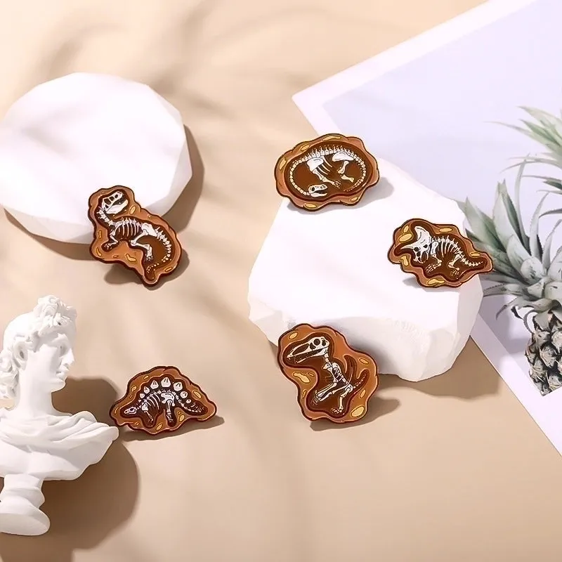 Retro Pin Dinosaur Alloy Plating Unisex Brooches
