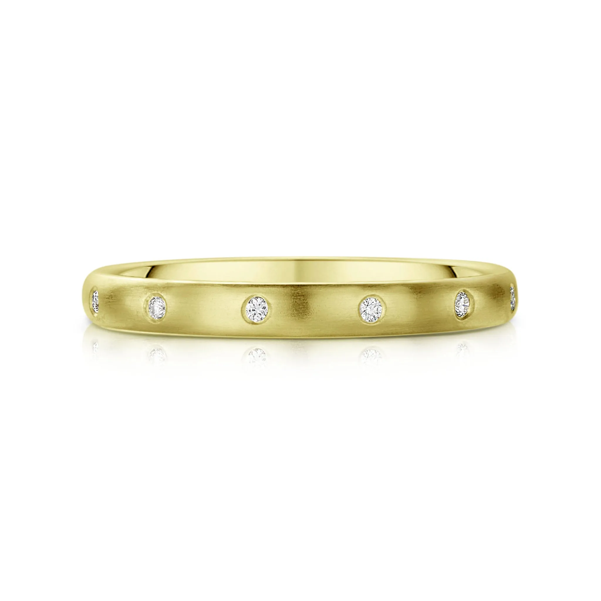 Traditional 12-diamond 3mm Wedding Ring in 18ct Yellow Gold